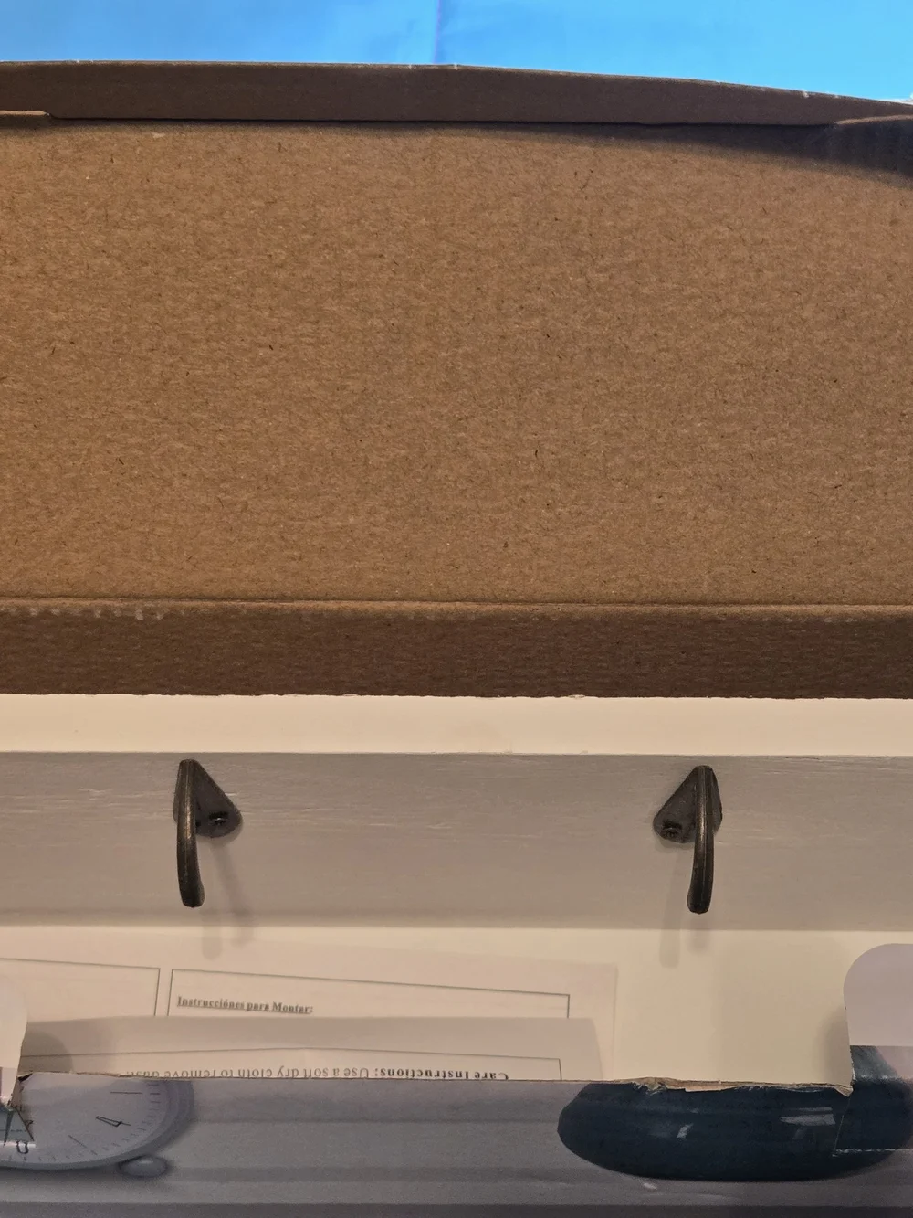 Encore Home Decor Wall Shelf w/ Hooks Classic New In Box